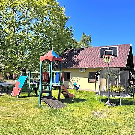 Otel Kameleon Dzwirzyno Zieleniewo (Kolobrzeg)